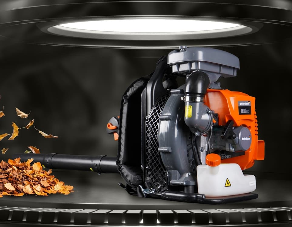 Strong SCHRÖDER SR-6400 backpack leaf blower delivering powerful airflow for heavy debris